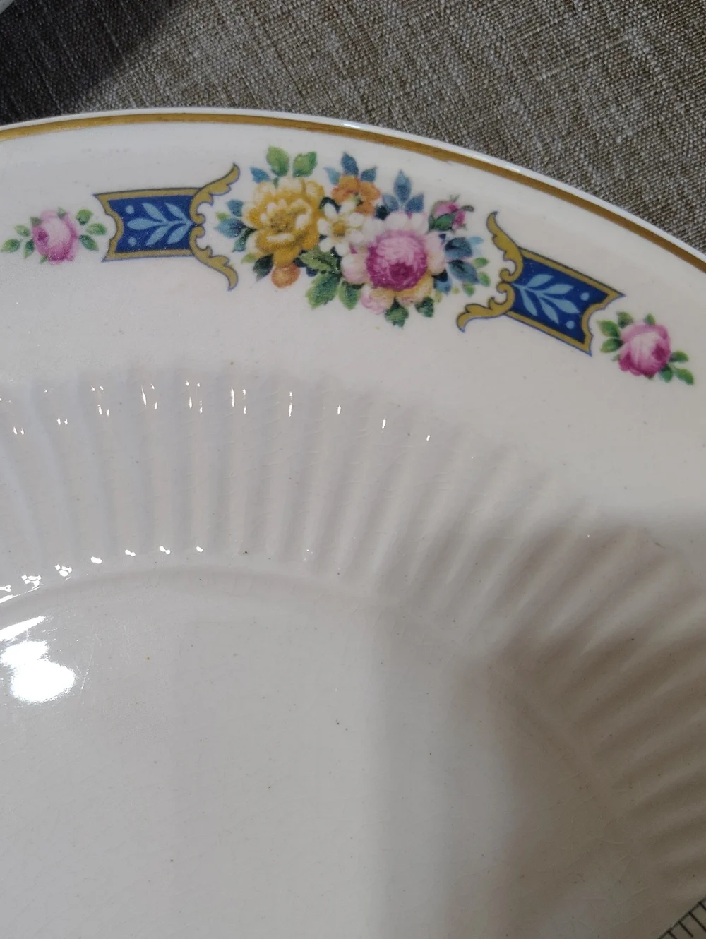 Antique 1925 Sebring Ivory Porcelain Plates With 22 Carat Gold Rims -2